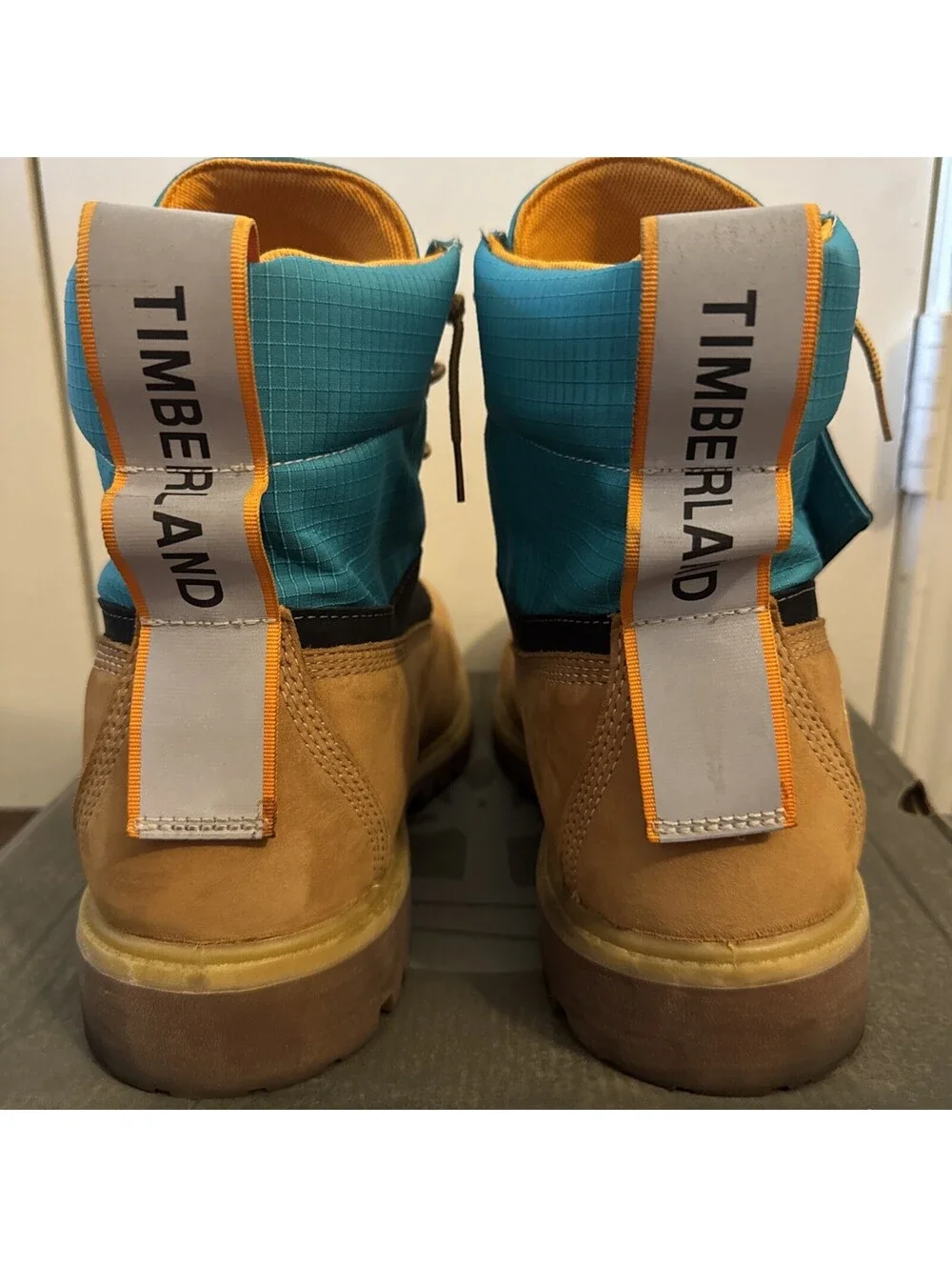 Timberland Men's 6-Inch Treadlight Waterproof Boots Wheat Teal Nubuck Size 12